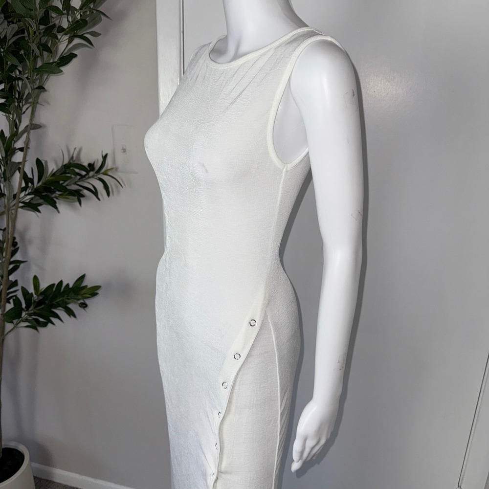 Micas Sleeveless Slinky‎ Jersey Dress Bodycon Side Buttons Sheer White Size M